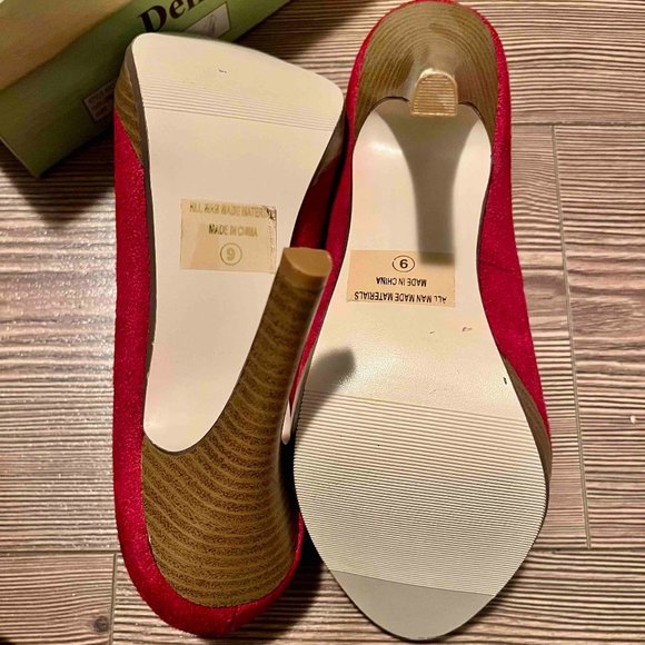 *NEW* GORGEOUS RED VELVET \\ Faux Suede 3" Ladies Heels - Picture 4 of 5